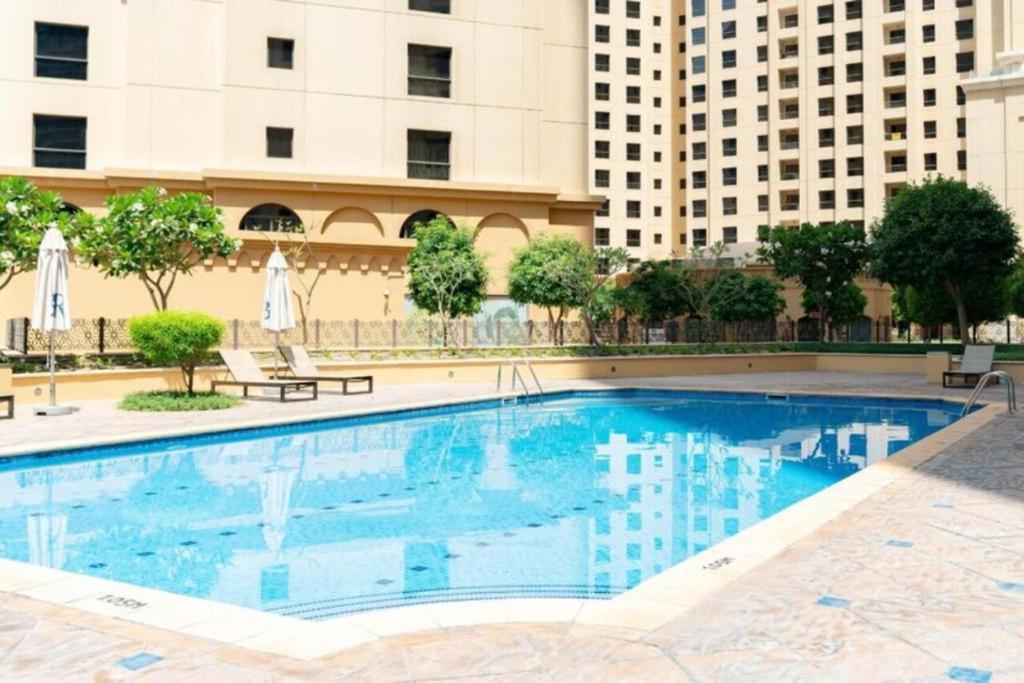 In Jbr, 2-bedroom Rimal 1 Building Apartment